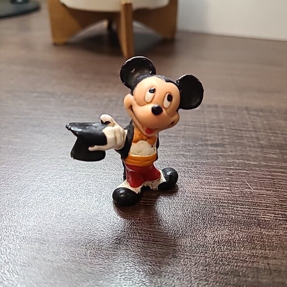 Walt Disney Mickey Mouse Figurine Multi-Color Unisex Collectible Toy Vintage - Picture 6 of 7